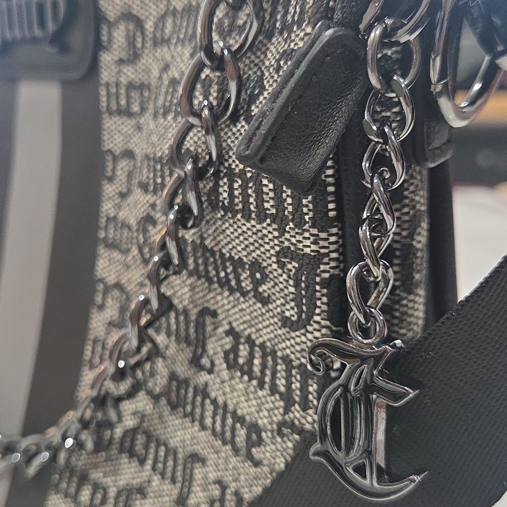 Juicy Couture Black and Gray Messenger Bag - Picture 10 of 12